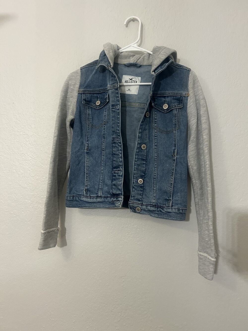 Hollister Women's Denim Jacket XS Blue/Gray Hooded Button Front Logo Shortd